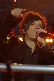 Portrait of nicola sirkis, singer of the music band indochine. Datei Nicolas Sirkis Jpg Wikipedia