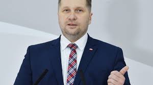 Dzieci rodzina szkoła edukacja ministerstwo edukacji i nauki przemysław czarnek Minister Edukacji Przemyslaw Czarnek Mlodziez Nie Wie Ile Zawdziecza Janowi Pawlowi Ii Tvp Info