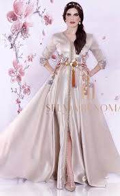 Depuis 1997, lajna imagine et produit des articles de mode le concept lajna se résume en une formule : Ø³Ù„Ù…Ù‰ Ø¨Ù† Ø¹Ù…Ø± Moroccan Dress Dresses Morrocan Fashion