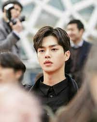 Love alarm stars kim so hyun song kang & jung ga ran spotted at lotte world mall in south korea #lovealarm #netflix #kimsohyun #junggaran #songkang #webtoon #app #interviews #southkorea. 60 Love Alarm Song Kang Ideas Song Kang Ho Sung Kang Korean Actors