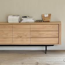 Simple Et Robuste Avec Des Lignes Decisives Cela Resume Le Buffet Shadow Concu Par Alain Van Havre Buffet Meuble Decoration Maison Mobilier En Bois