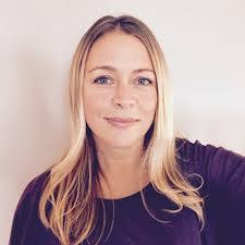 Jennifer Wellman's Instagram, Twitter & Facebook