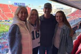 Vasyl lomachenko is a ukrainian boxer. Baseball Coach Wife And Teen Daughter Also Killed In Helicopter Crash With Kobe Bryant Cbs 17