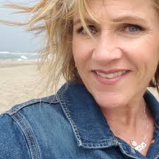 Nancy Almquist (@NancyAlmquist)