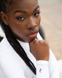 wardrobe essentials with @luciabindang_ 💭🤍 #vaciousshapewear #vacious