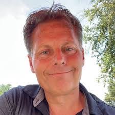 Dave Tester's Instagram, Twitter & Facebook