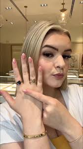 June babies, this one's for you ♊♋ all about your birthstone, Alexandrite.  #junebirthstone #alexandrite #gemstone #brilliantearth