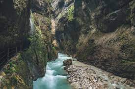 Die bilder, die dabei entstehen, möchte ich auf diesen. Partnachklamm Durch Die Wildromantische Klamm Bei Garmisch Partenkirchen Wandern