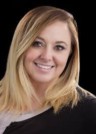 Lindsay Girard's Instagram, Twitter & Facebook