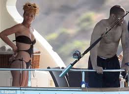 Rihanna and matt kemp have split, according to us weekly. Matt Kemp Lets Rihanna Float His Boat In Mexico Bleacher Report Latest News Videos And Highlights