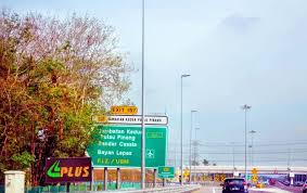 Kesesakan di atas jambatan pertama pulau pinang. Diskaun 10 Peratus Di Jambatan Kedua Pulau Pinang Sempena Aidilfitri