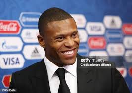27 Brazilian Julio Cesar Baptista Stock Photos, High-Res Pictures, and  Images