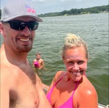 How to get the front of a 2002 f150 to lay bumper?