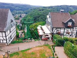 Schloss grünewald am rande des bergischen landes ist nicht nur ein traditionsreicher landsitz, sondern auch ein traumhafter ort für hochzeiten, tagungen und events Visiting Schloss Burg Solingen Castle Your Fairytale Solingen Guide