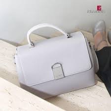 Beli tas elizabeth online berkualitas dengan harga murah terbaru 2021 di tokopedia! Ladies Rekomendasi 4 Online Shop Ini Punya Koleksi Model Sling Bag Cantik Yang Kekinian