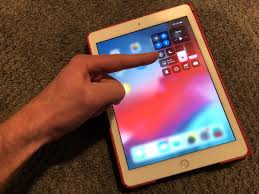 How To Rotate Your Ipad Screen And Lock Or Unlock Its Orientation Diy Iphone Case Iphone Cases Quotes Ipad