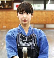 広瀬麻知子がスカートでパンテラ 水着姿とアメトーーク画像 剣道 女武芸者 武道