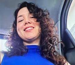 Fã frequentava ensaios de Paolla no Carnaval e compunha músicas para ela