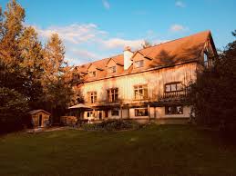 Find deals, aaa/senior/aarp/military discounts, and phone #'s for cheap wakefield quebec hotel & motel rooms. La Grange Country Inn Updated 2021 Prices B B Reviews Wakefield Quebec Tripadvisor