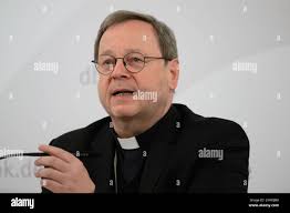 Bishop robert hi-res stock photography and images