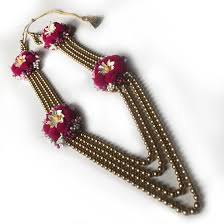 Flower jewellery for baby shower flower jewellery for god bharai rasam flower jewellery for haldi ceremony flower. Aabhaas Baby Shower Floral Jewellery Set Aabhaas Design And Craft