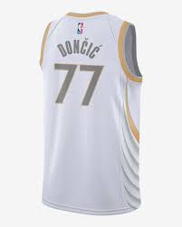 Using the city flag of new orleans as a jersey design is a good idea, but i'm not a fan of jerseys with no writing on the front. Dallas Mavericks City Edition Nike Nba Swingman Jersey Nike Com