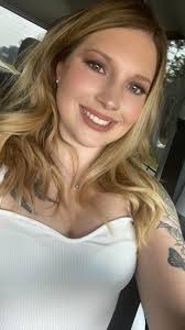 Ladies bless us with your makeup photos