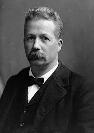 Dorothy Merriam's Instagram, Twitter & Facebook