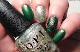 Glitter green christmas nail art with gold stars. Prairie Beauty 12 Nails Of Christmas Green Gold Plaid Nail Art