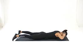 Schwangerschaftsgymnastik tut gut und bereitet den körper auf die strapazen der geburt vor. Die 9 Besten Fitnessubungen Fur Zuhause Foodspring Magazine