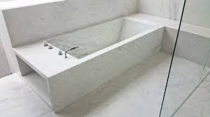 Sculture classiche e moderne, lavandini in massello per bagni e cucine, pavimenti e rivestimenti di qualsiasi forma e misura. Realizzazione Bagni Su Misura In Marmo Bianco Di Carrara Dedalo Stone