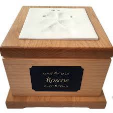 We are a family owned and operated pet cremation business. Eternal Paws Quality Pet Cremation