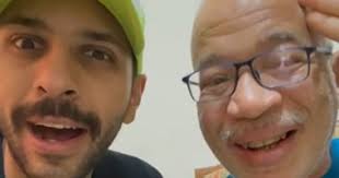 قام الفنان حسن أبو الروس، بالاعتراف لوالده على الهواء مباشرة بأنه لم يكمل دراسته بكلية الهندسة وتوجه إلى دراسة المسرح، معقبا: Aqdja9tp9ennpm