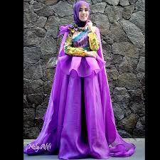 Aplikasi desain baju dan kaos bisa membantu mengembangkan bisnismu, loh! Gaun Pesta Organza Radea