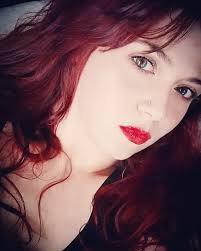 Dani Lynn Travers (@danilynnspins) • Instagram photos and videos