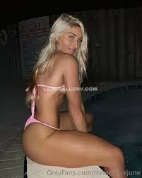 Misscarriejune Exclusive Leaked Nude Onlyfans 3340519