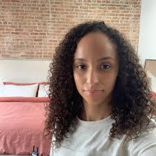 Megan Howard's Instagram, Twitter & Facebook