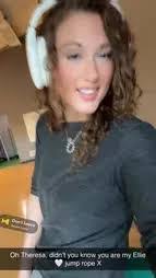 Ellie Fischer's Instagram, Twitter & Facebook