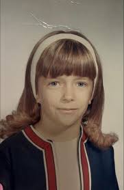 Have you heard the news?? 💚 School picture day is Monday September 15th!  📸📸 Can you guess these current Glen Acres staff & teachers??