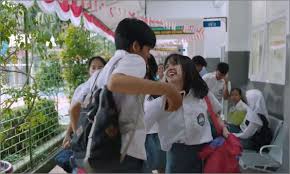 Dua garis biru ditayangkan pada tanggal 11 juli 2019 bersamaan dengan ikut aku ke neraka dan iqro: Review Dua Garis Biru Karya Gina S Noer Halaman All Kompasiana Com