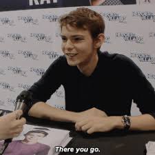 I Still Can T Believe I Met Him Wow I Love Him Robbie Kay Peter Pan Robbie Kay Peter Pan Ouat