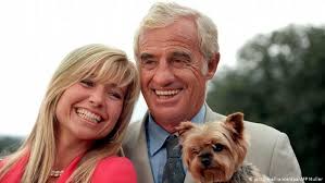 Бельмондо, ввиду его весьма специфической внешности, преподаватели театральной школы пророчили роли самых последних негодяев, способных напугать не только главную героиню, но и всех. Umer Zhan Pol Belmondo Velikij Huligan Francuzskogo Kinematografa Kultura I Stil Zhizni V Germanii I Evrope Dw 06 09 2021