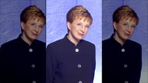 1 to 9 players can play simultaneously. Why The Weakest Link Host Anne Robinson Disappeared From Tv