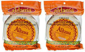 Cajeta is a delicate and exquisite product of the mexican's creativity, it's a unique mexican candy. Amazon Com Aldama Oblea Grande Milk Candy Dulce De Leche Mexican Candy 10 Big Pieces Sealed Caramel Candy Grocery Gourmet Food