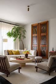 Inside Supermodel Kendall Jenner S Tranquil Los Angeles Home In 2020 Home Home Interior Design Home Decor