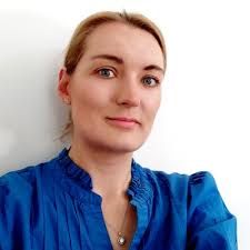 Last week I graduated from the University of Liverpool with a First Class  MEng in Civil Engineering with a Year in Industry, and was honoured to  receive the university's IStructE Prize! 🎓