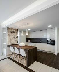 Kuchen Entwerfen Ideen Fur Verteilungen Mit Halbinsel Homedesign Kuchen Design Wohnung Kuche Kuchen Design Ideen