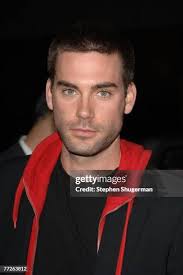 386 photos et images haute résolution de Stephen Fuller