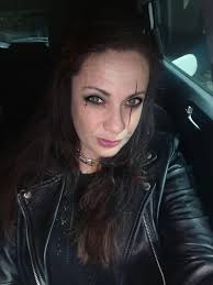 🎸 Free entry all weekend! Join us this Saturday night for HALLOWSDAY — a  3-piece rock band playing hits from the past 50 years, covering artists  from every genre! 🤘 Don't miss