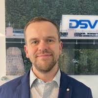 300+ perfiles de «Hansen»